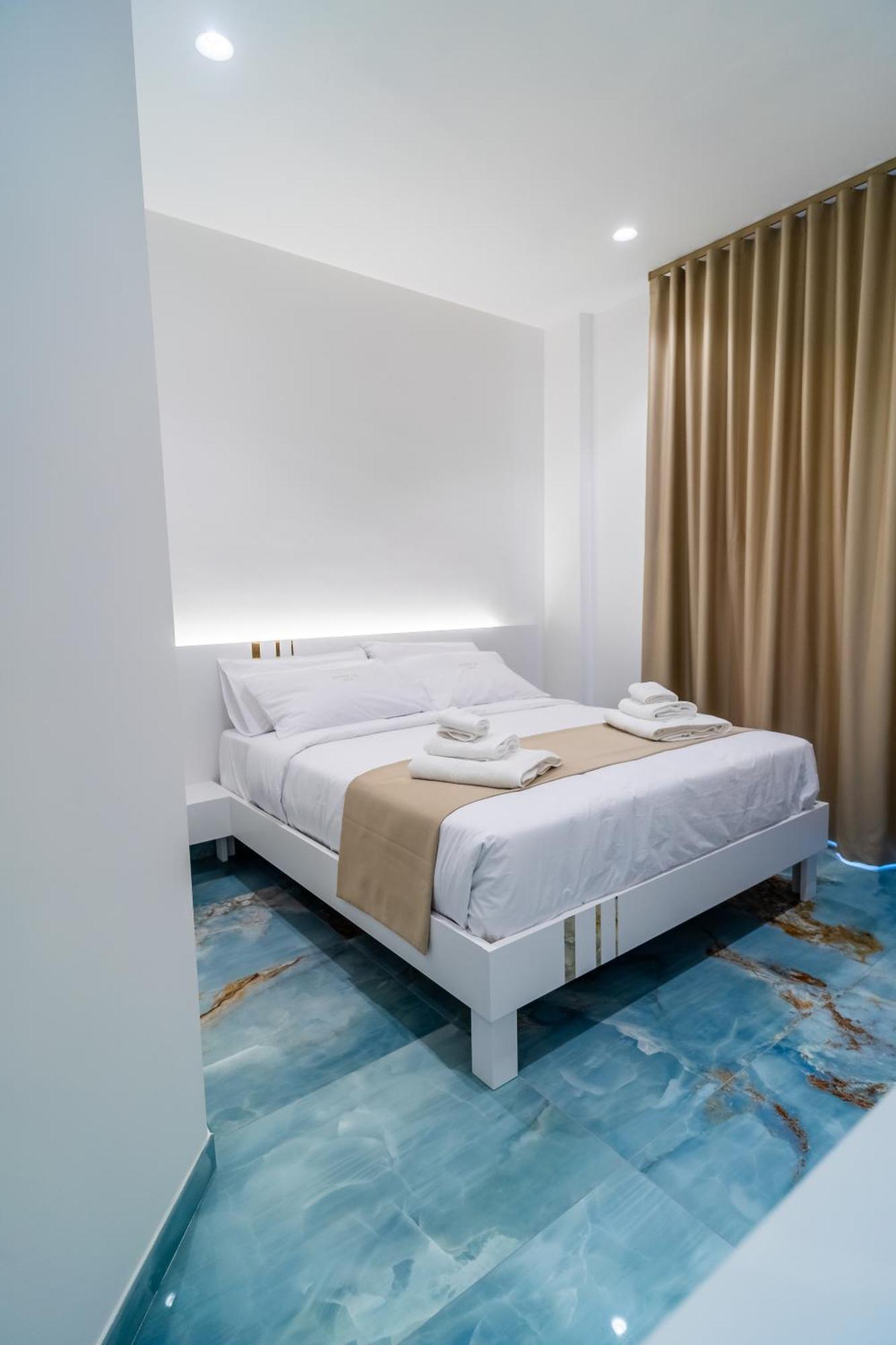 Suite 14 Scalea Exteriér fotografie