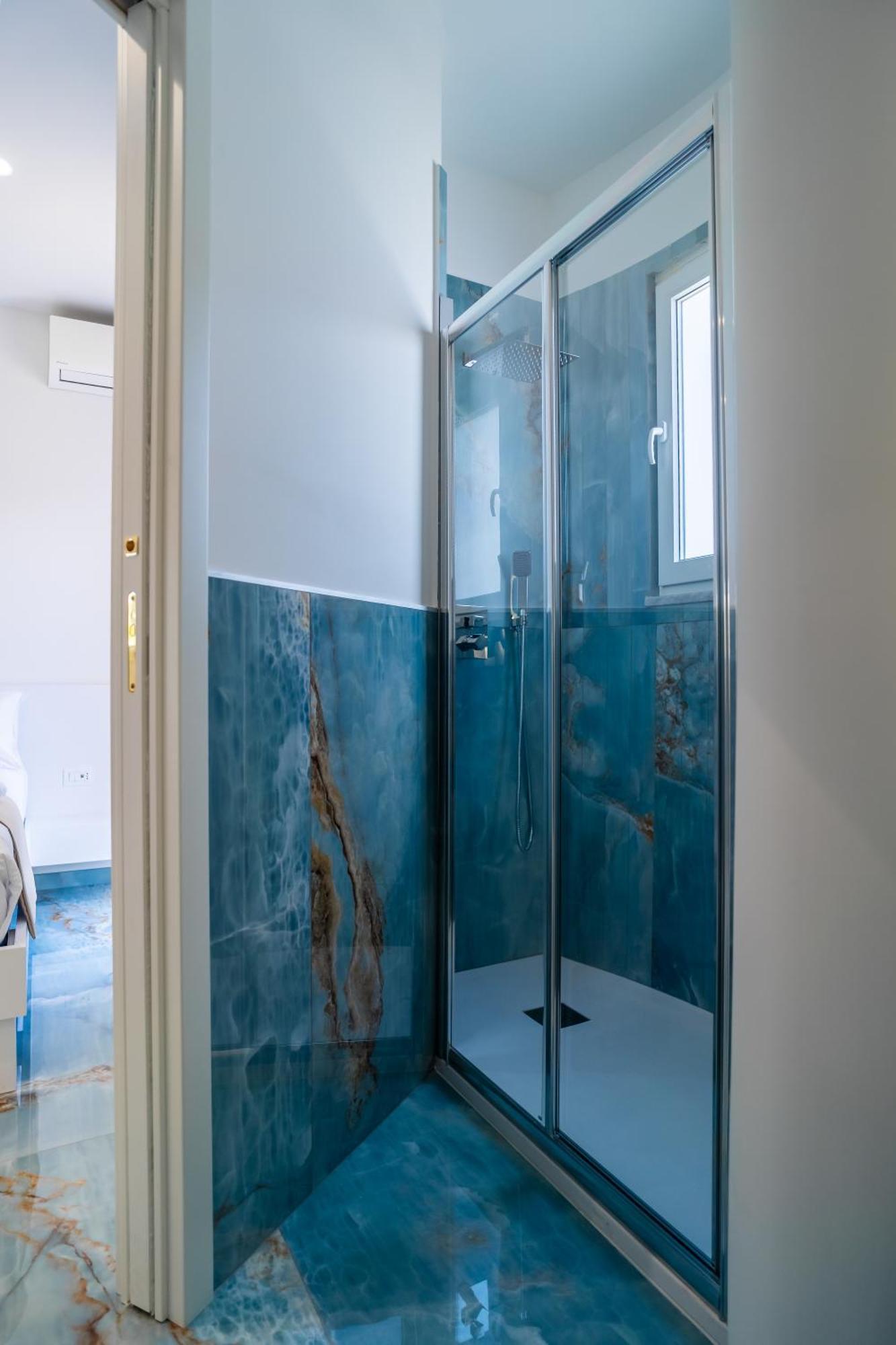 Suite 14 Scalea Exteriér fotografie