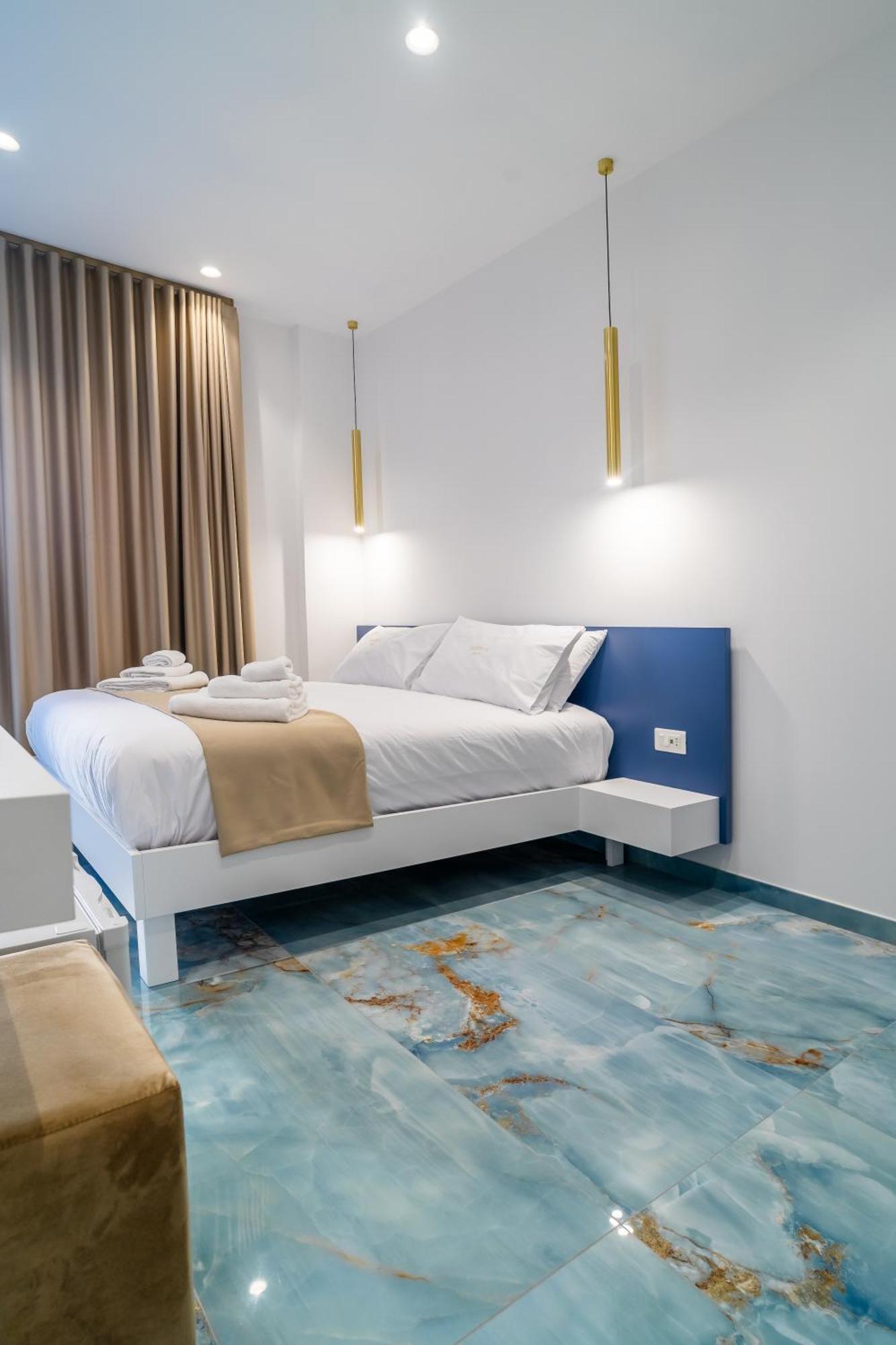 Suite 14 Scalea Exteriér fotografie